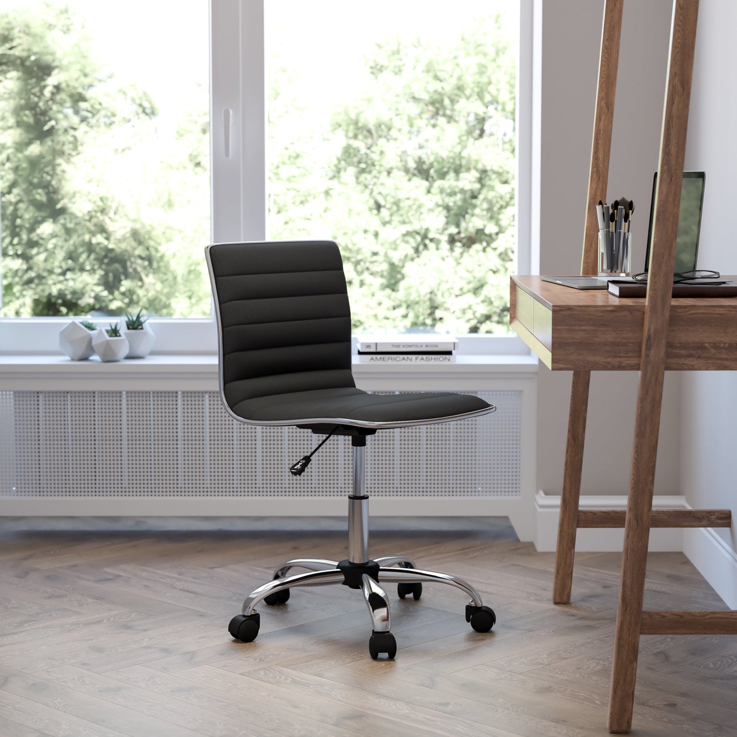 Black Low Back Task Chair DS-512B-BK-GG