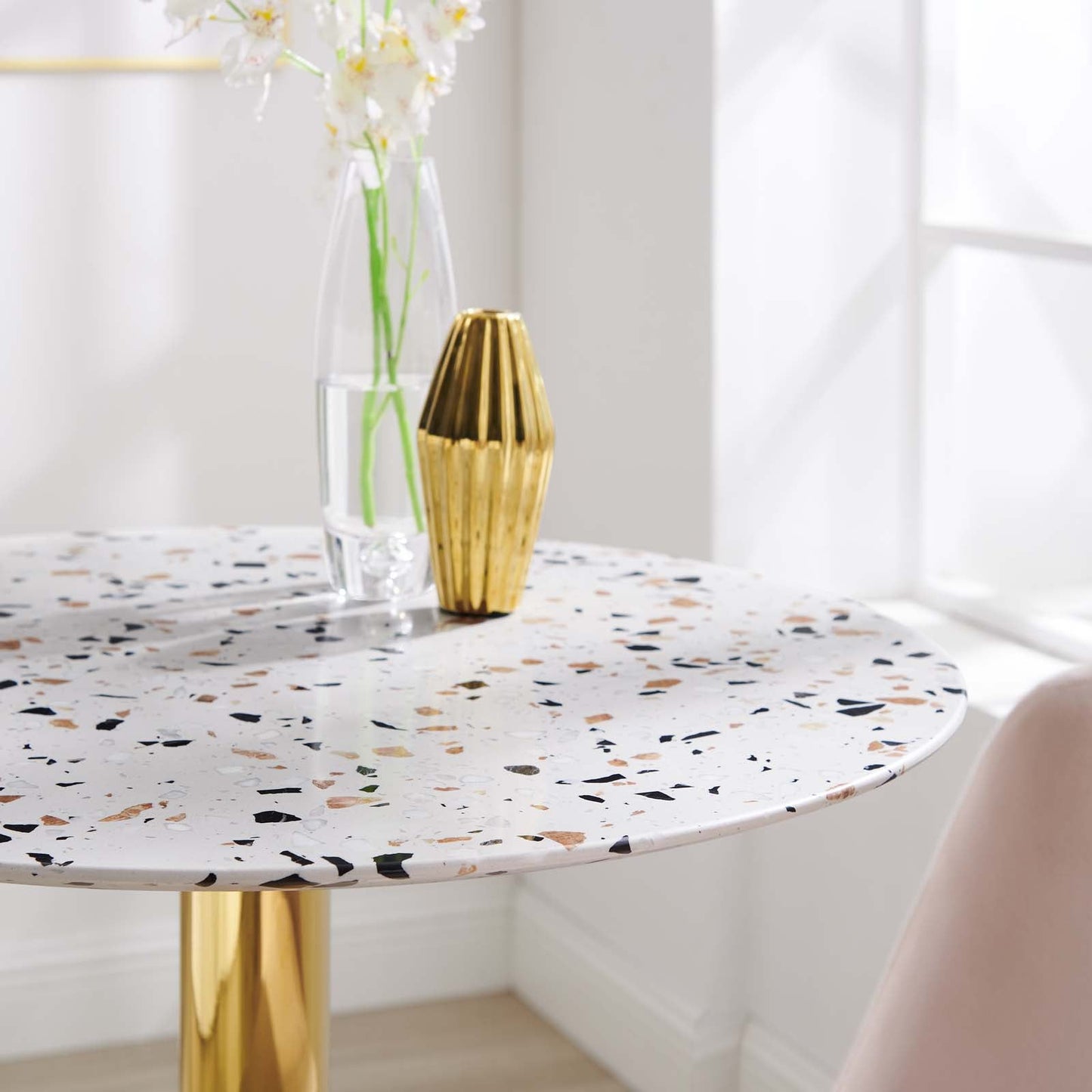 Verne 28" Round Terrazzo Dining Table Gold White EEI-5701-GLD-WHI