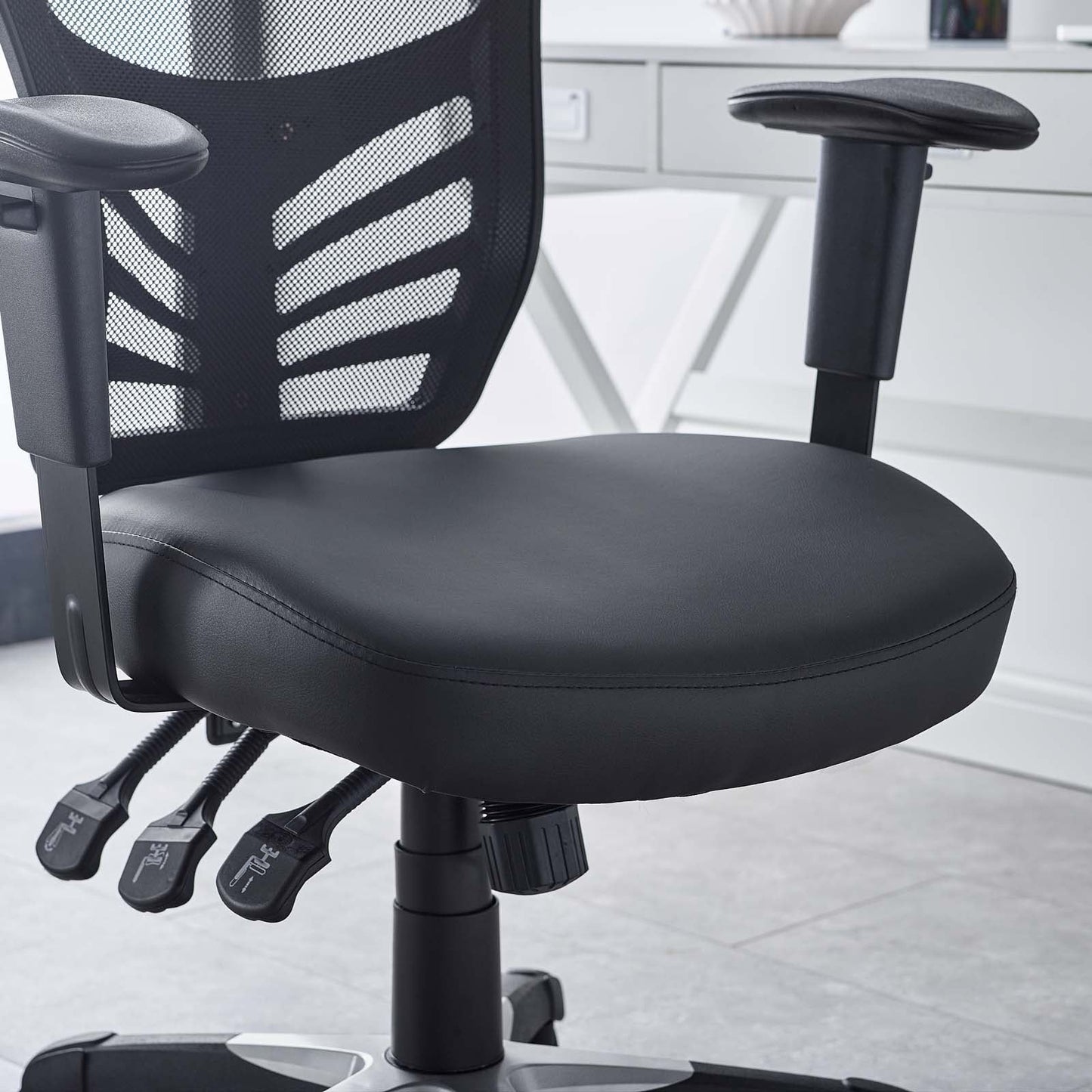 Articulate Vinyl Office Chair Black EEI-755-BLK