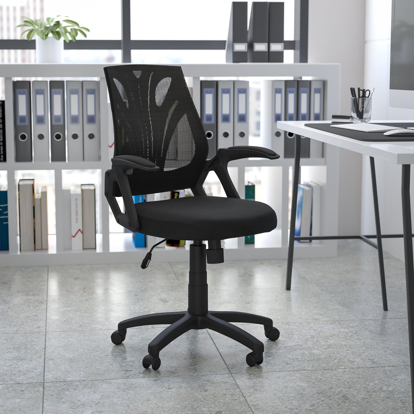 Black Mid-Back Task Mesh Chair GO-WY-82-GG