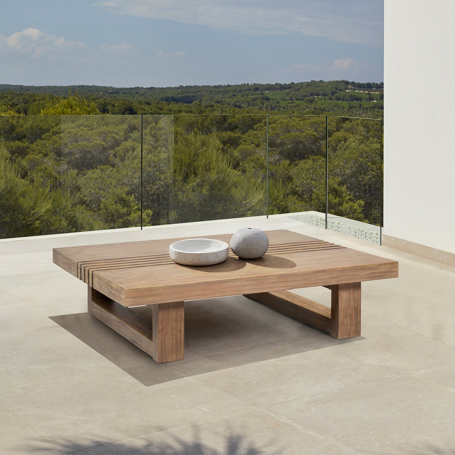 Vivid Outdoor Patio Coffee Table in Light Eucalyptus Wood