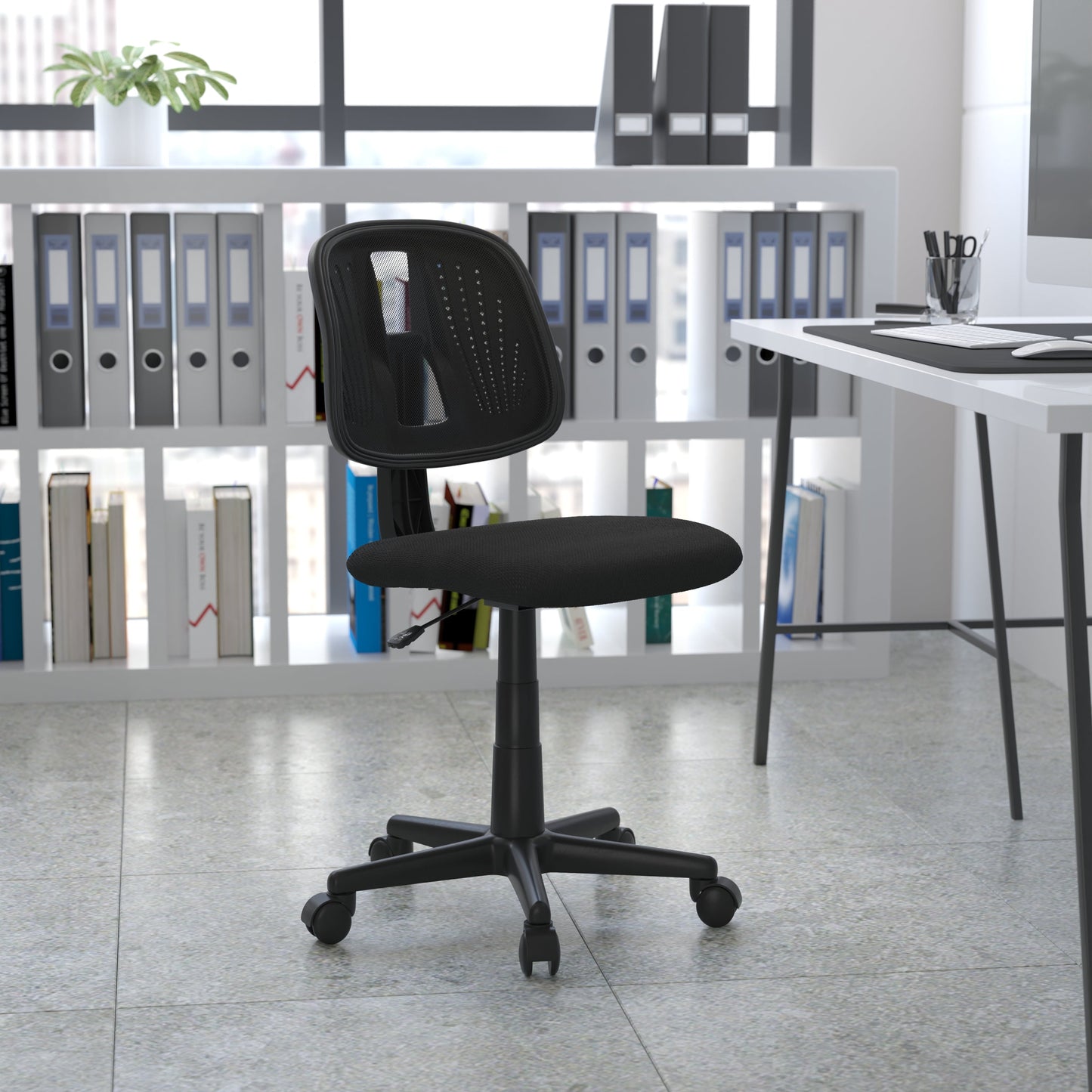 Pivot Back Black Mesh Chair LF-134-BK-GG